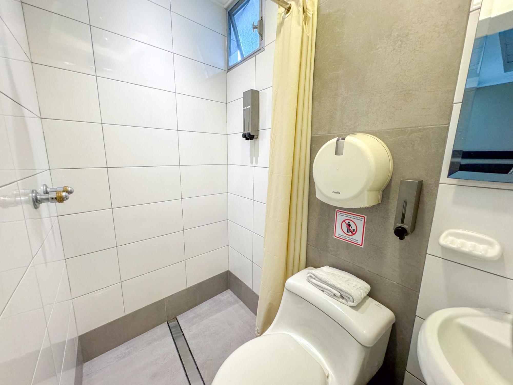 Gh Alexander Hotel Guayaquil Extérieur photo